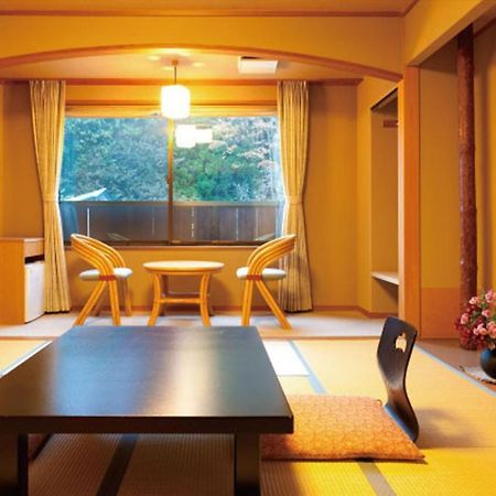 Bergtour Marukita Hotel Hakuba Exterior photo