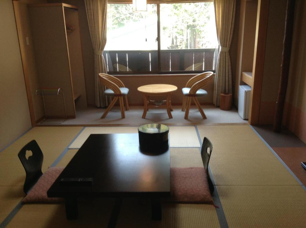 Bergtour Marukita Hotel Hakuba Exterior photo