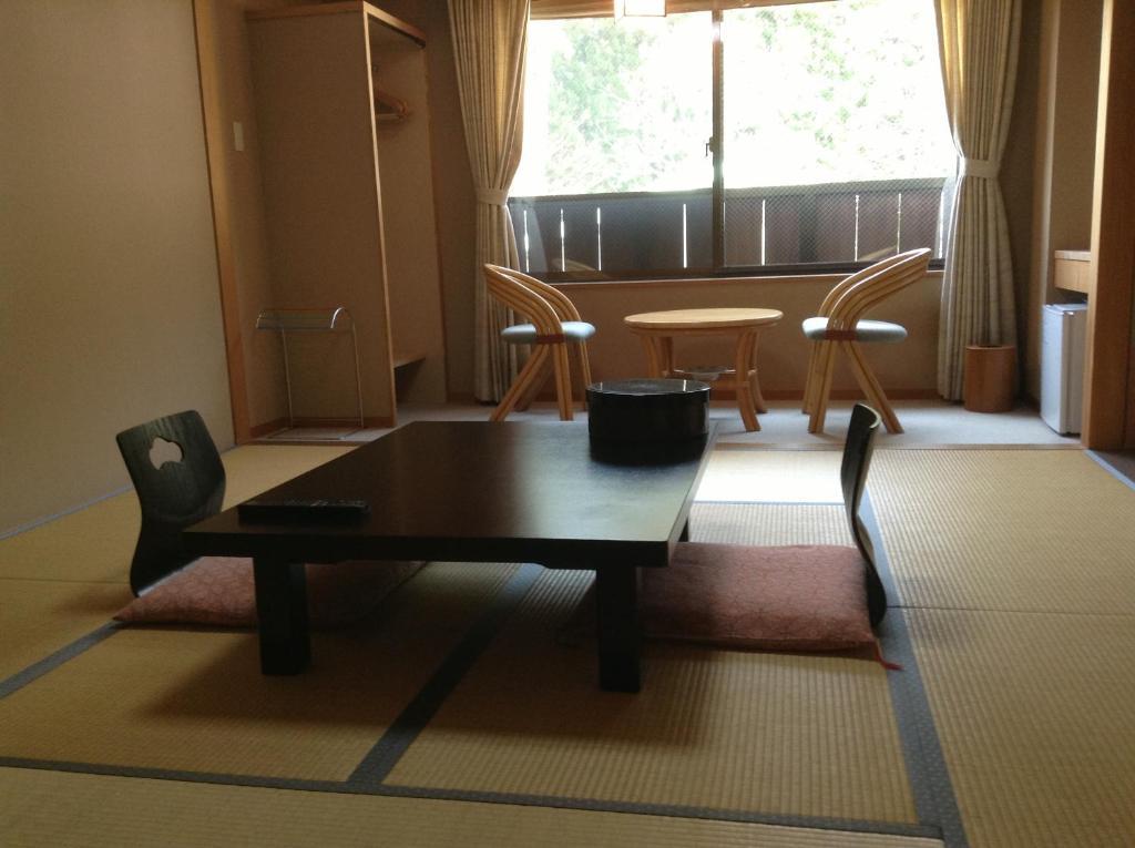 Bergtour Marukita Hotel Hakuba Exterior photo