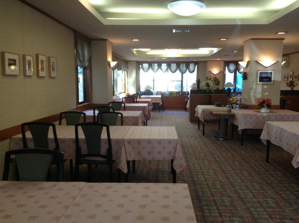 Bergtour Marukita Hotel Hakuba Exterior photo