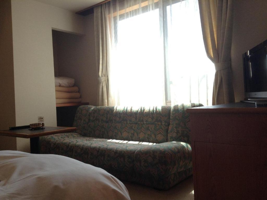 Bergtour Marukita Hotel Hakuba Exterior photo